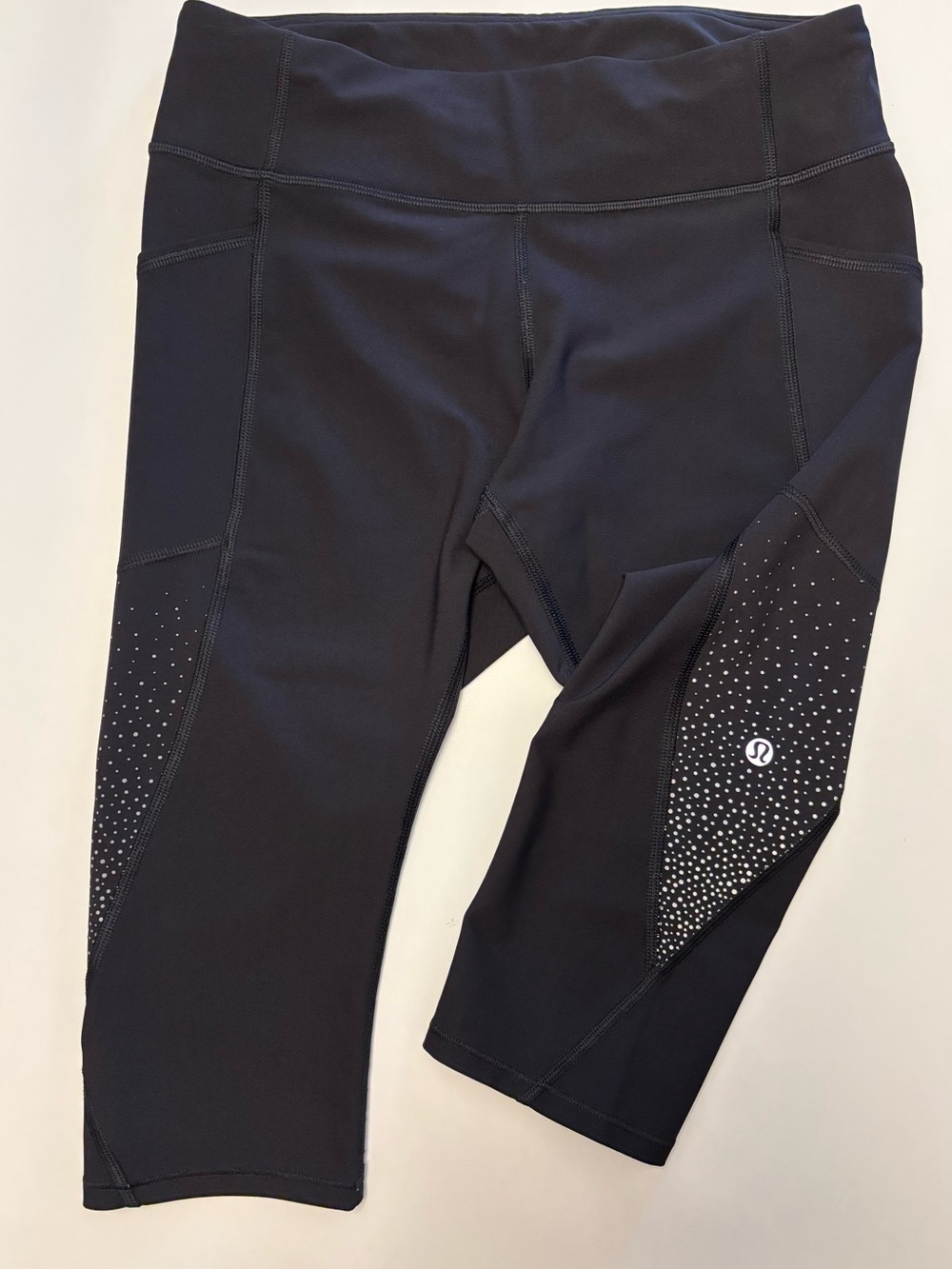 Lululemon Black Active Capri Leggings